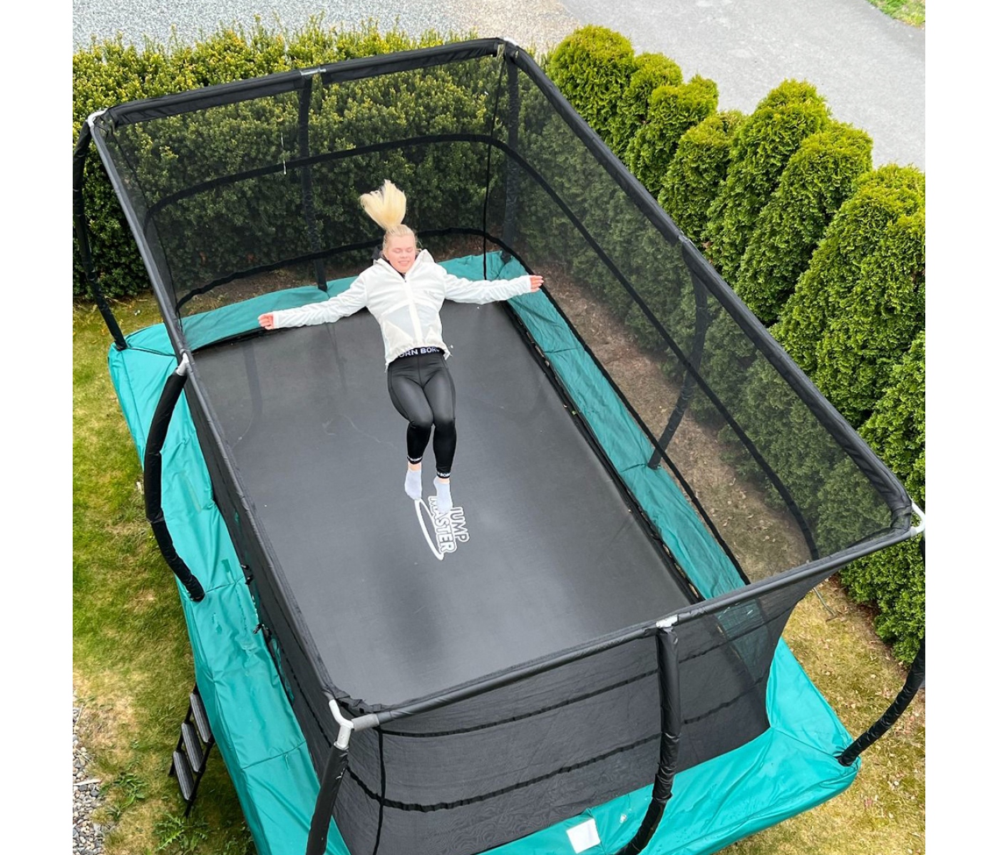 JumpMaster 460x300 trampolin