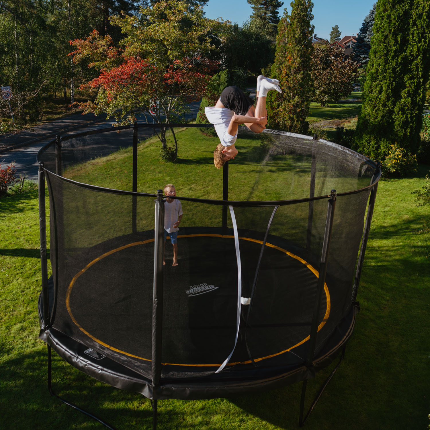 Jumpmaster - Premium Fly 430 med sikkerhedsnet - Abilica Online