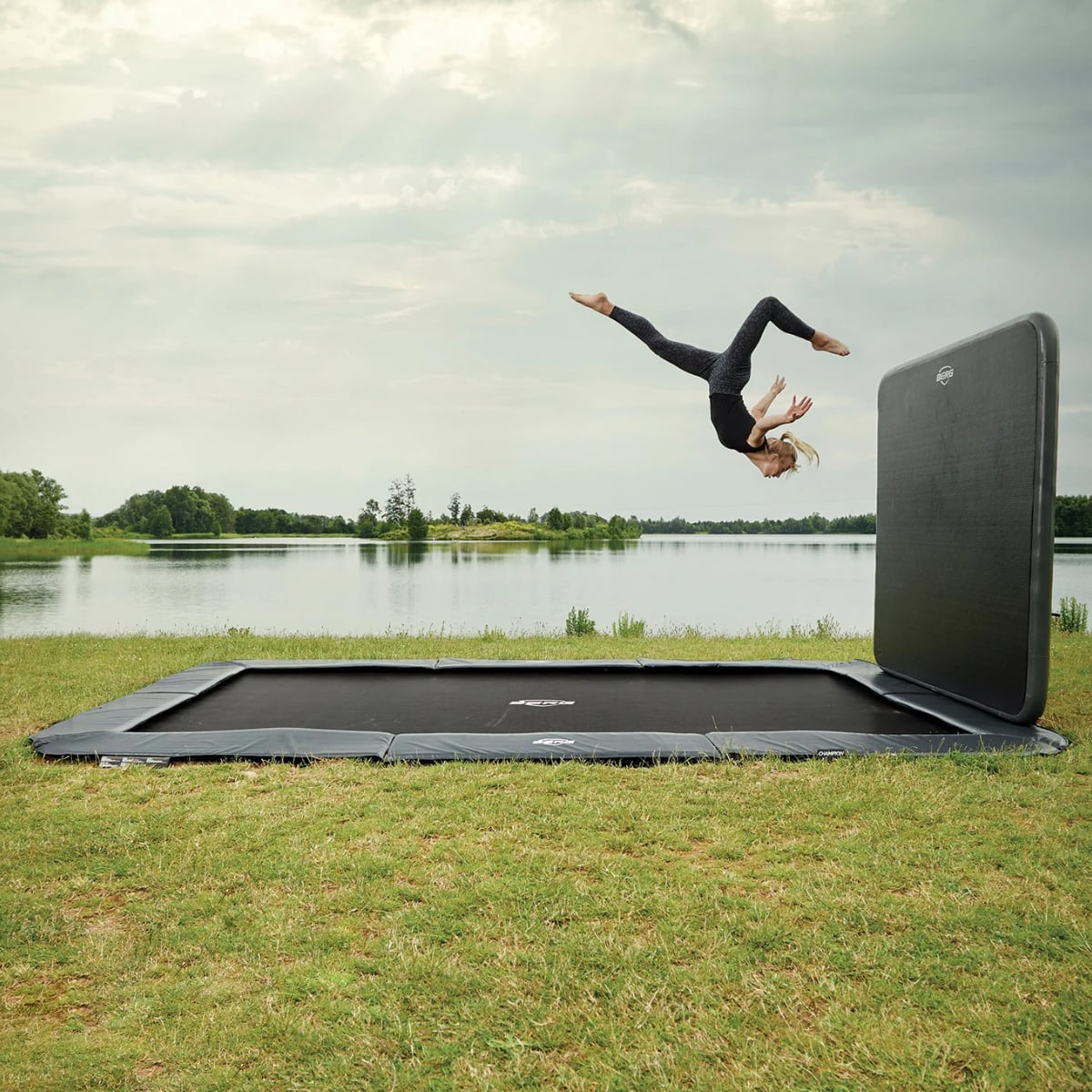 BERG Ultim Elite FlatGround 500 grå